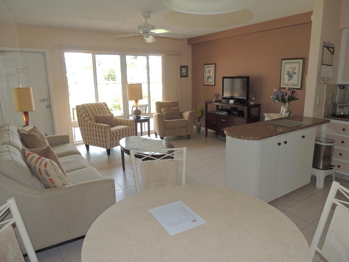פומפנו ביץ' Aqua Mar Condos מראה חיצוני תמונה