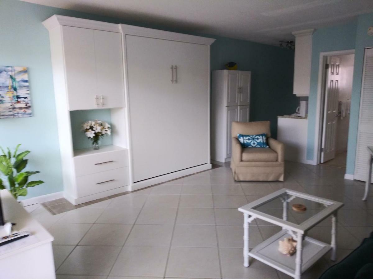 פומפנו ביץ' Aqua Mar Condos מראה חיצוני תמונה